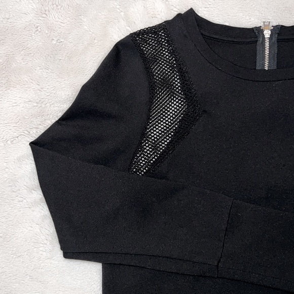 Banana Republic long-sleeve top with mesh accents - Picture 2 of 7